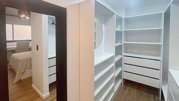 2 habitaciones, tabla de planchar con plancha y acceso a internet