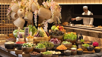 Daily buffet breakfast (TWD 1000 per person)