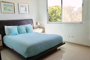 2 bedrooms, iron/ironing board, WiFi, bed sheets