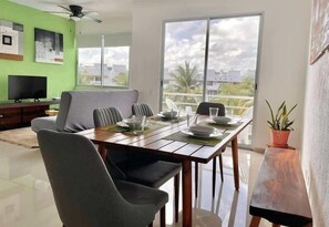 تناول الطعام