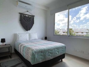 2 makuuhuonetta, silitysrauta/-lauta, Wi-Fi, vuodevaatteet