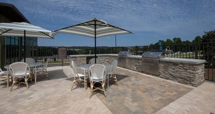 2 King Suites + Pool Near Oak Mountain