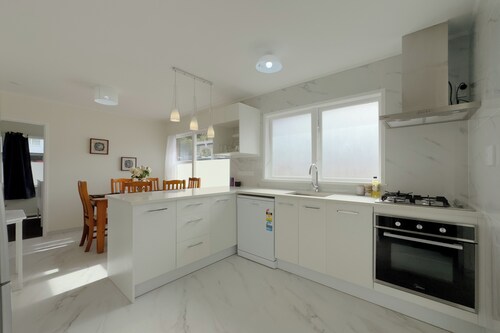 Exquisite Four-Bedroom Home in Forrest Hill