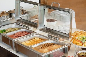 Ilmainen päivittäinen buffetaamiainen 