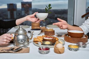 Colazione a buffet inclusa, servita tutte le mattine 