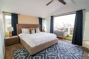 3 室のベッドルーム、WiFi (無料)、ベッドシーツ