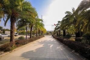 Property grounds - Shan Shui Xiang Ge Li La Hotel (Dingnan)