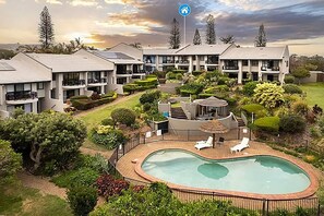 Exterior - Sunrise Luxury Beach Retreat With Views (Noosa)