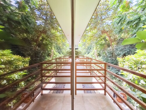 Areca Boracay Bed & Breakfast