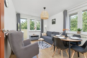 Living room - Chylońska Apartment 4 Guests by Renters (Gdynia)