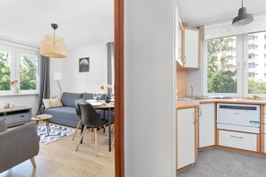 Living room - Chylońska Apartment 4 Guests by Renters (Gdynia)