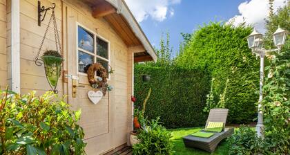Apartment 'Haus Ute' with Private Terrace, Private Garden and Wi-Fi