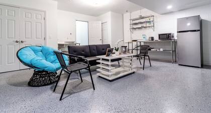 Cozy 2-bedroom studio with AC and WiFi