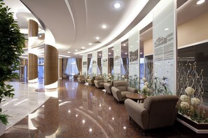 Lobby sitting area - Grand Altuntaş Hotel (Aksaray)