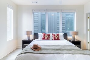 4 chambres, bureau, Wi-Fi gratuit, draps fournis