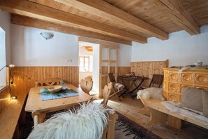 Dining - Elderflower Cottage In The Heart Of Nature (Bovec)