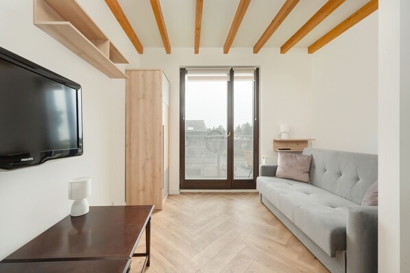 Living area - Two-storey Apartment for 11 by Renters (Wroclaw)