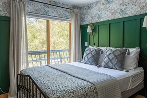 5 makuuhuonetta, työpöytä, vauvan matkasänky, ilmainen Wi-Fi