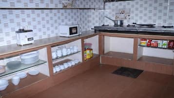 Deluxe Double Room | Private kitchen