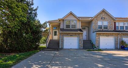 Olathe sleeping Beauty 3bdr And 2 baths. Long stay