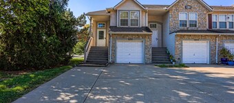 Olathe sleeping Beauty 3bdr And 2 baths. Long stay