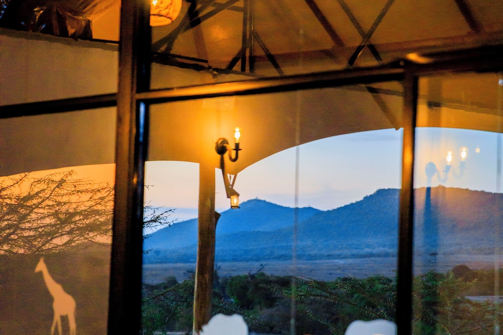Endeem Mara Resort