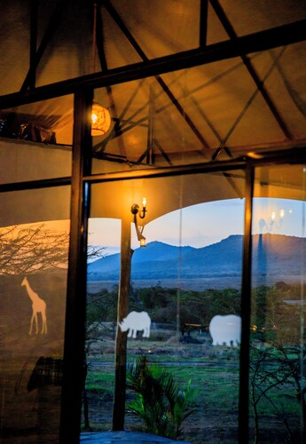 Endeem Mara Resort