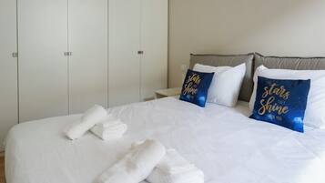 1 camera, ferro/asse da stiro, Wi-Fi, lenzuola