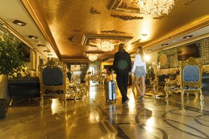 Zona de estar del vestíbulo