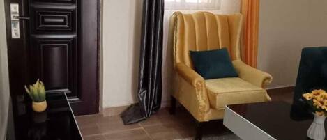 Smart TV 24 pulgadas con canales de televisión digitales