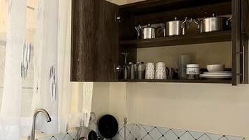 Deluxe Apartment, Balcony, City View | Private kitchen | Fridge, microwave, cookware/dishes/utensils