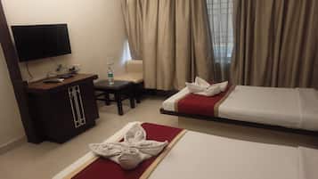 Deluxe AC | 1 bedroom, desk, free WiFi, bed sheets