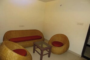 Lobby sitting area - Golden Residency (Bengaluru)