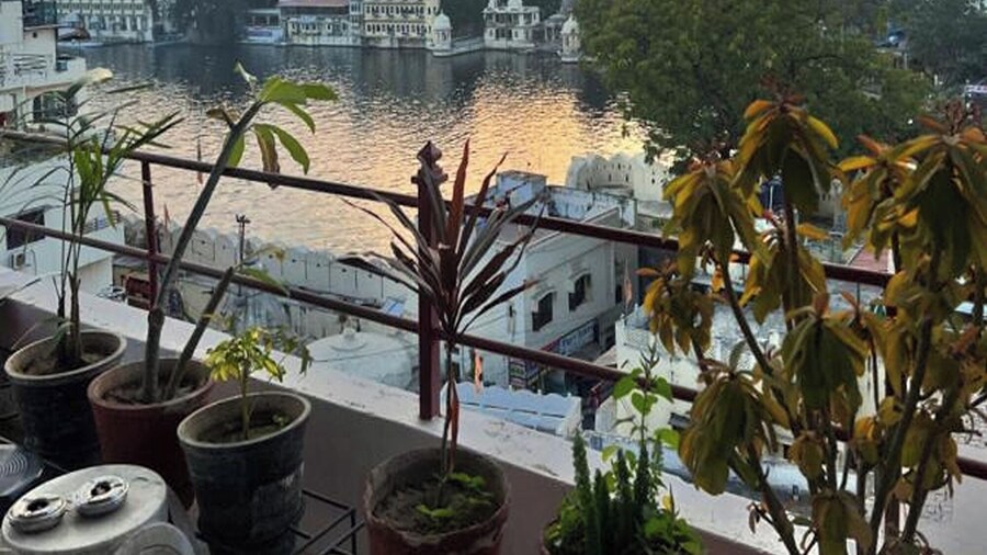Nukkad Guest House Near Lake Pichola