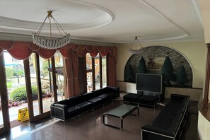 Lobby - Hotel Pesona Bamboe Lembang (Lembang)