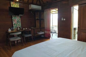 Deluxe Double Room, Mountain View | Mountain view - Argo limo Cottage Syariah Magelang (Muntilan)