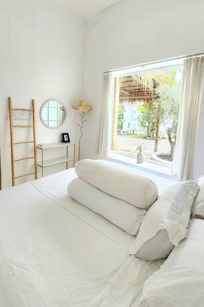 Villa | 2 slaapkamers, een minibar, een bureau, gratis wifi