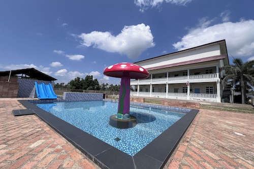 Saujana Villa Cherok Paloh, Kuantan Beach