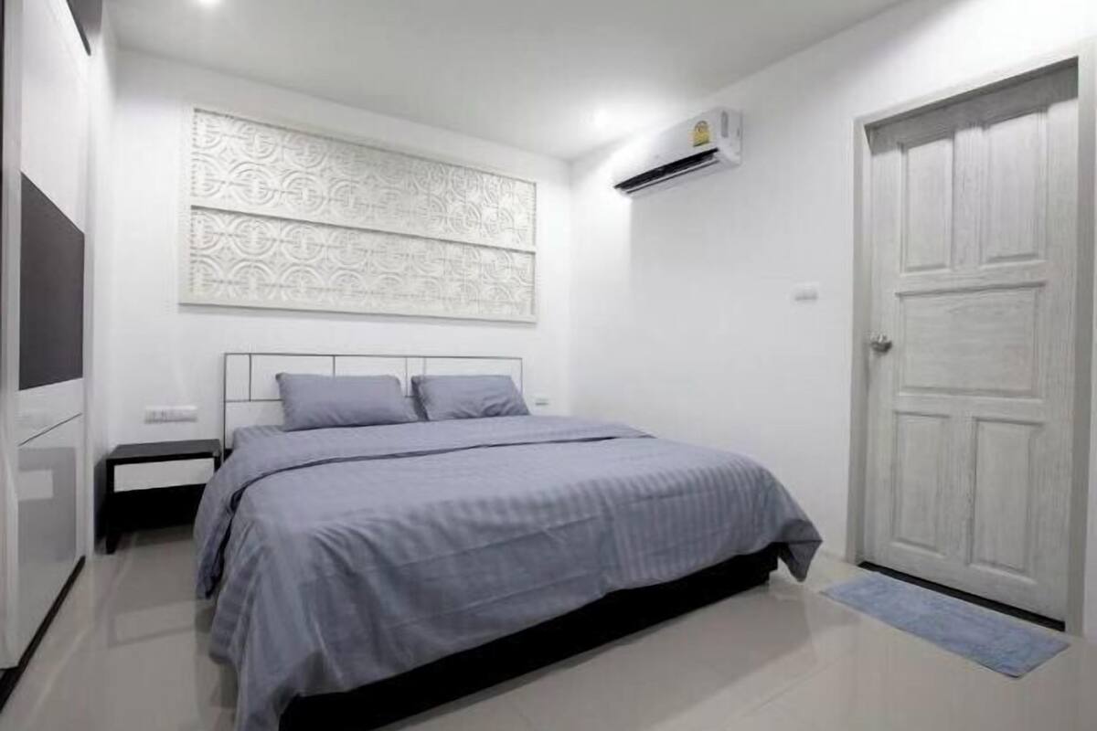 1 slaapkamer, een bureau, gratis wifi, beddengoed
