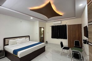 1 chambre, bureau, Wi-Fi gratuit, draps fournis