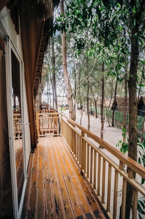 Terrace/patio - Haven Campsite (San Felipe)