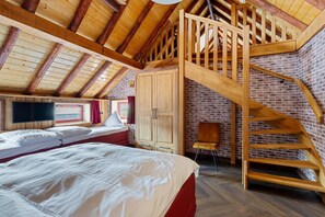 5 soverom, reiseseng for barn, wi-fi (inkludert) og sengetøy