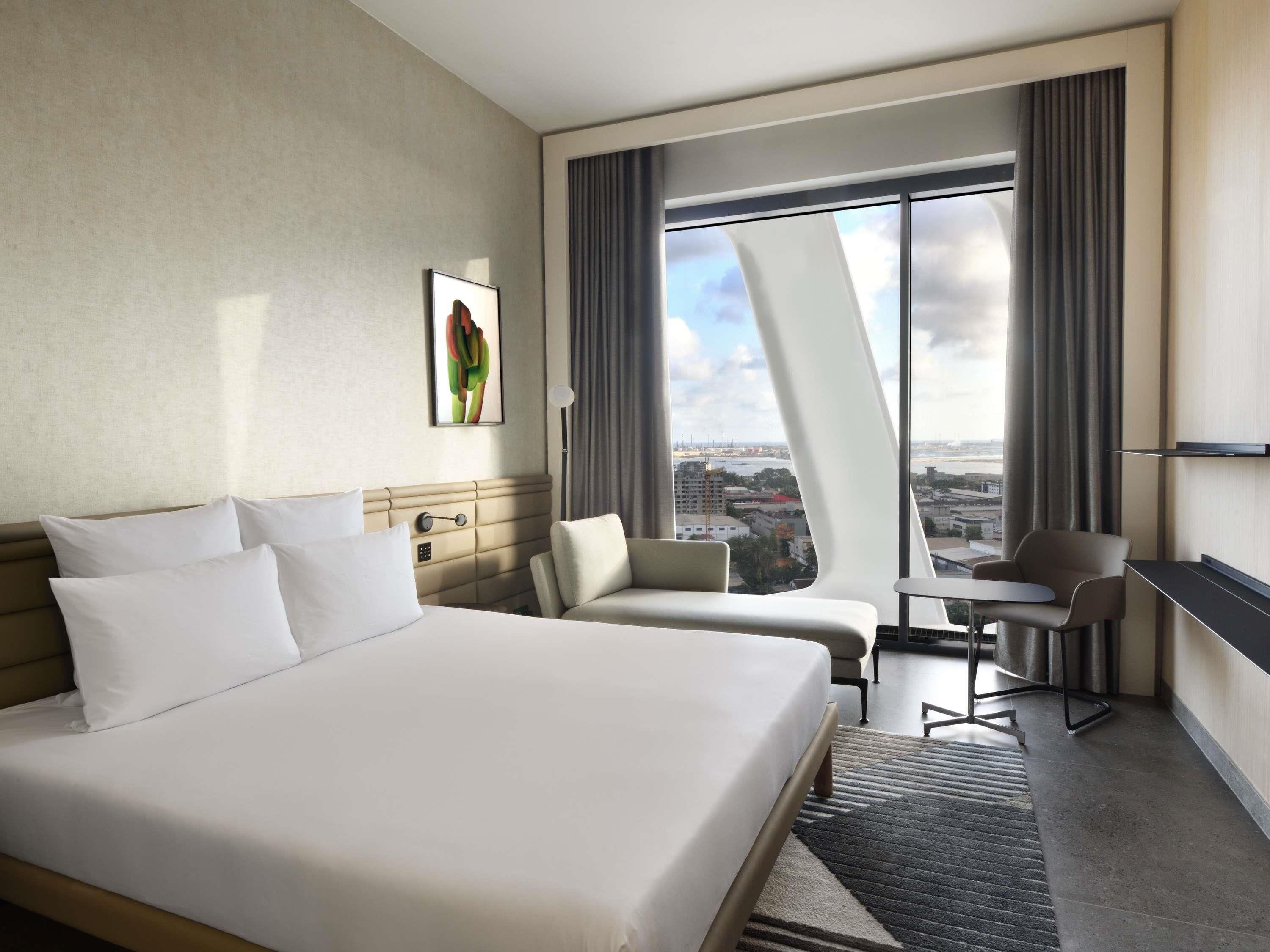 埃及棉床單、高級寢具、迷你吧、隔音