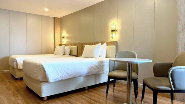 Studio B 2 Twin Beds | Soundproofing, free WiFi - Golden Jomtien Beach Hotel (Pattaya)