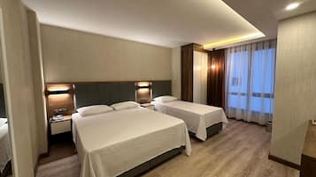 Family Triple Room | Blackout curtains, soundproofing, free WiFi