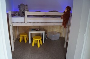 3 habitaciones, wifi gratis y ropa de cama
