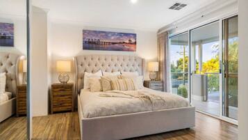House, Multiple Beds, Non Smoking, Partial Ocean View | 4 bedrooms, desk, laptop workspace, soundproofing