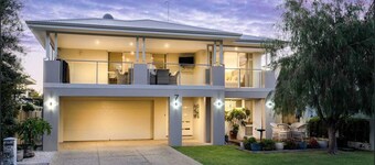 Foreshore Escape 度假村