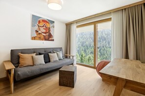 Fireplace - Luxury 3 Bedroom Apartment Rahas B Grimentz - By Mrs Miggins (Grimentz)