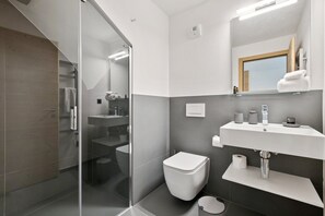 Bathroom - Luxury 3 Bedroom Apartment Rahas B Grimentz - By Mrs Miggins (Grimentz)